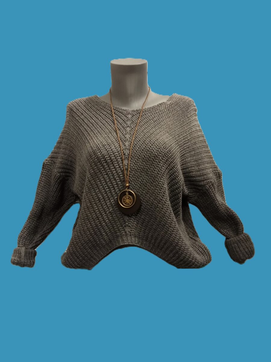 Pull Femme avec collier sautoir