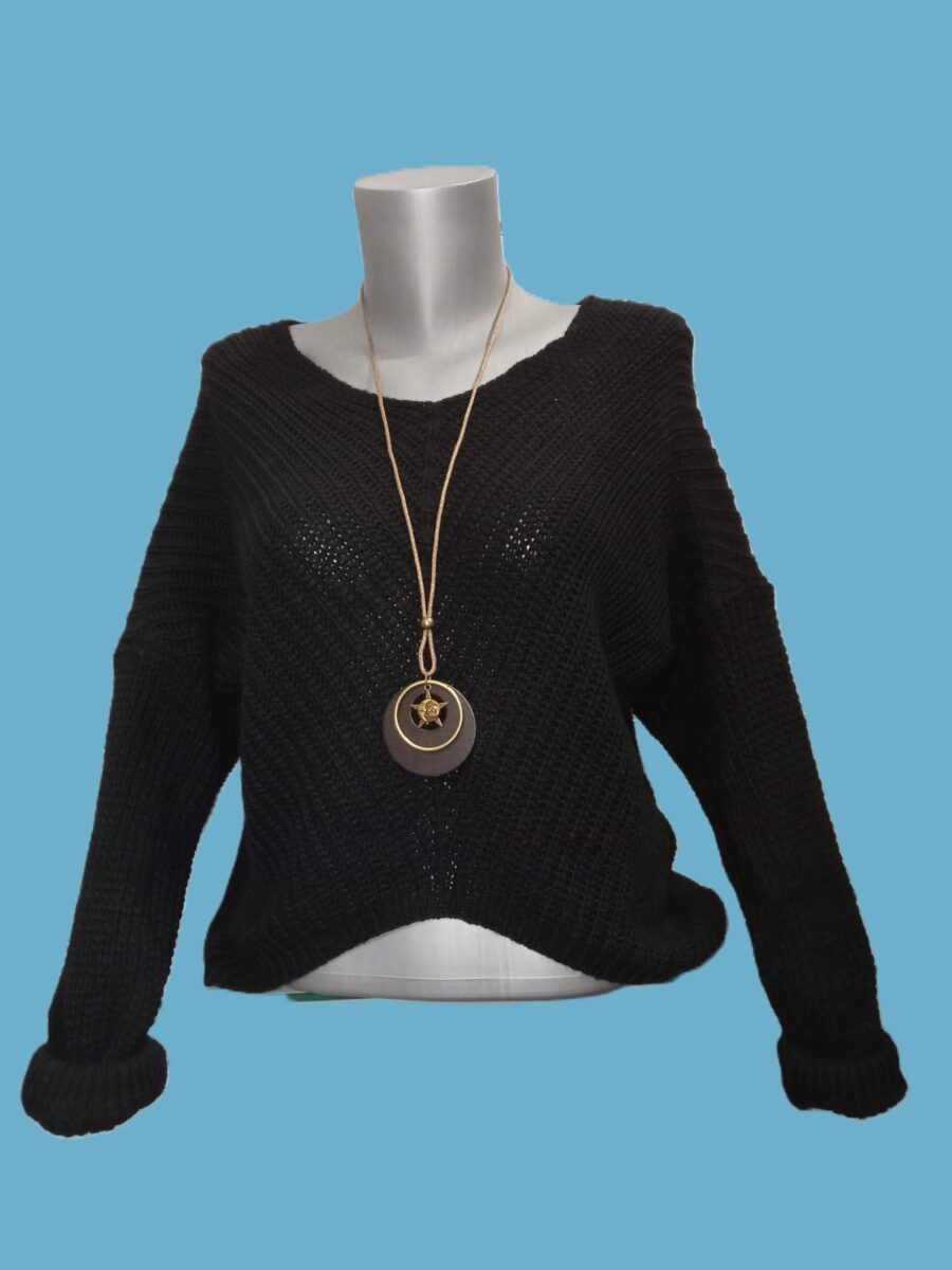 Pull Femme avec collier sautoir