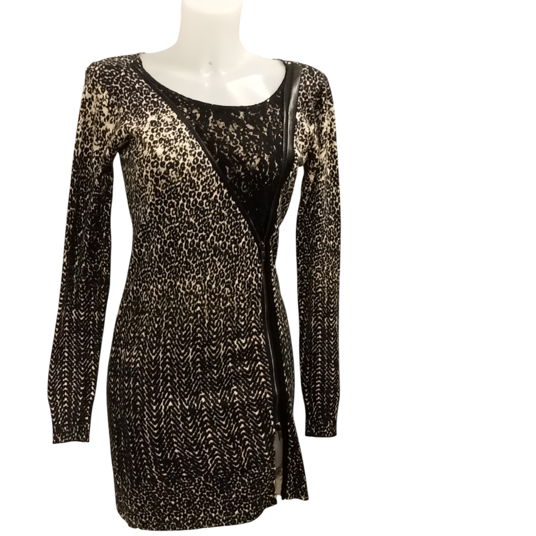 Robe de soirée, robe BEAUTY WOMEN, manches longues, dentelle, zip asymétrique