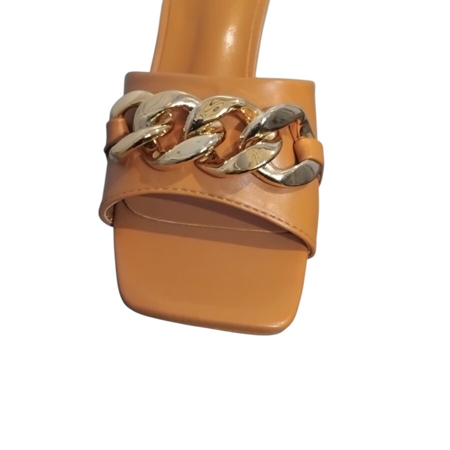 Chaussures Femme, Mules à lanières, chaîne dorée, talon transparent, marron clair