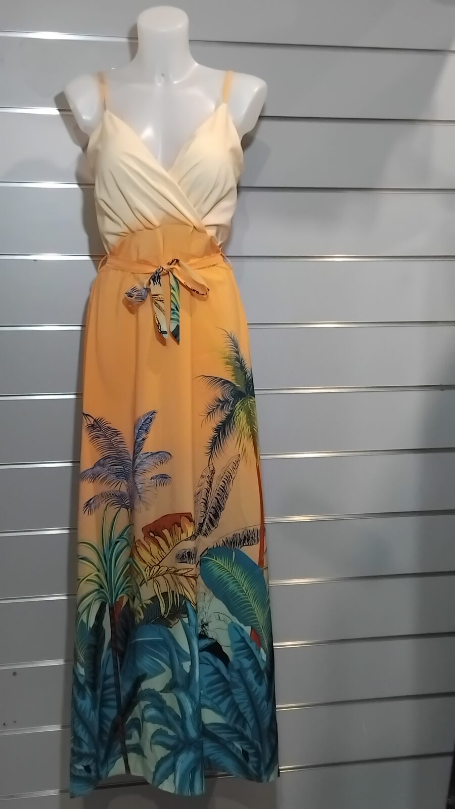 Robe longue, imprimée tropicale, poitrine rembourrée