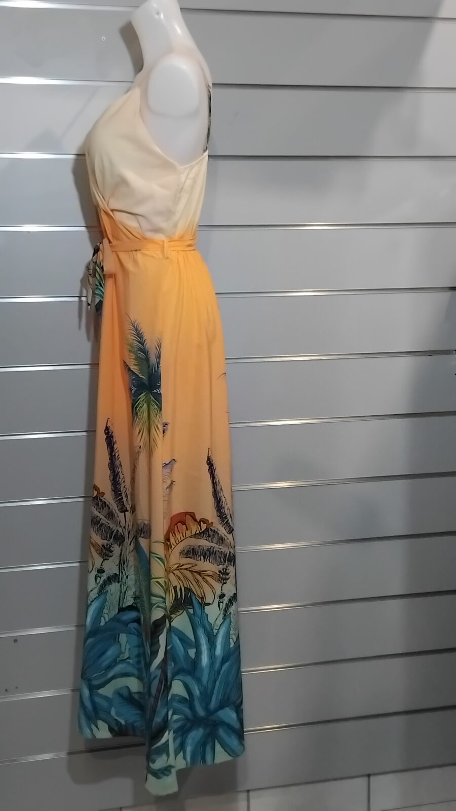 Robe longue, imprimée tropicale, poitrine rembourrée