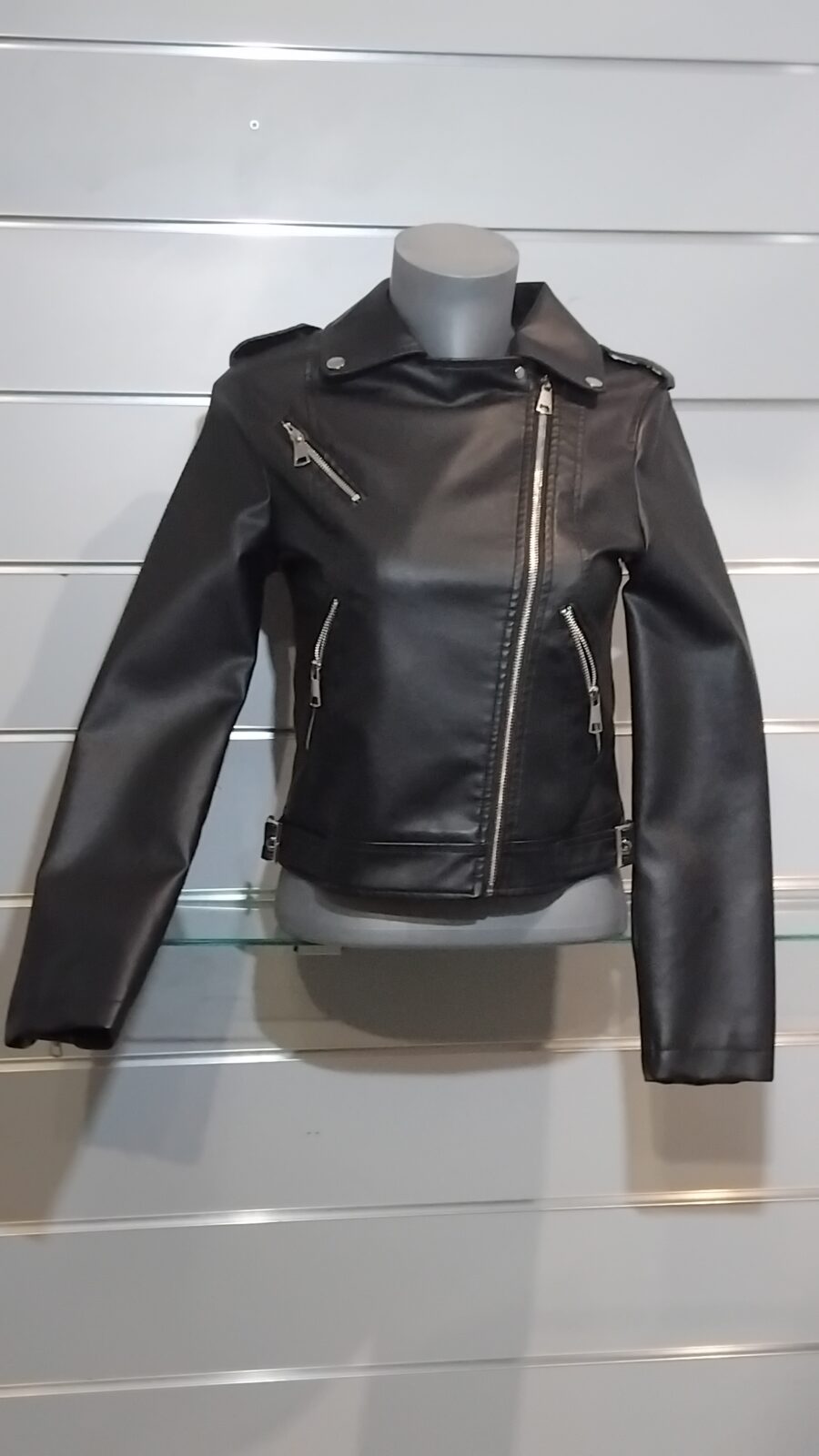 Veste femme, perfecto en cuir synthétique, col à revers, poche poitrine, fermeture à zip