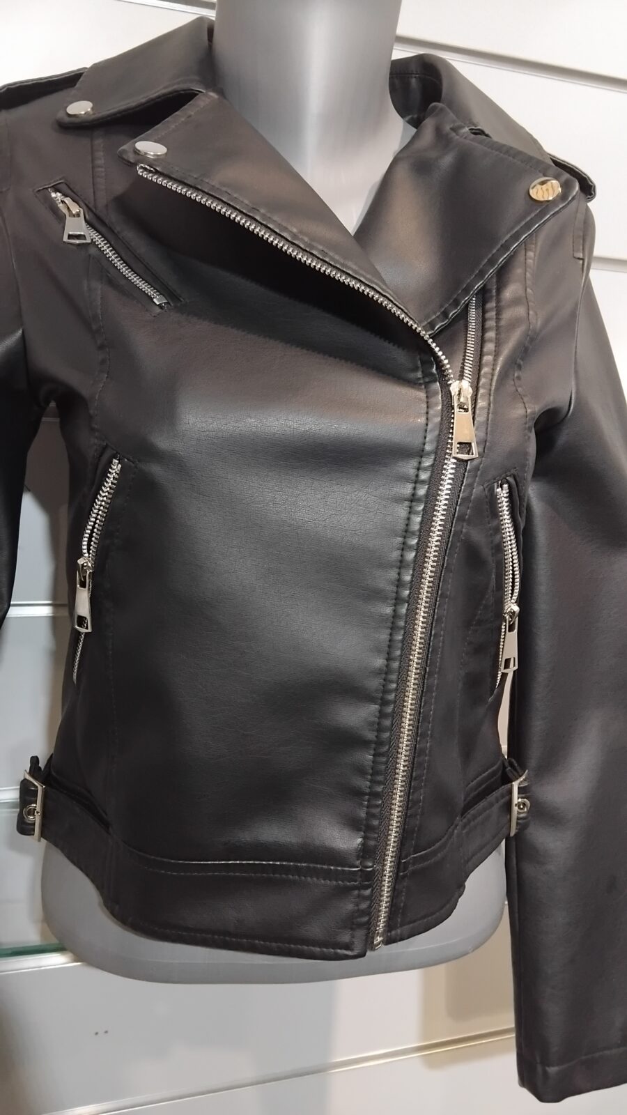 Veste femme, perfecto en cuir synthétique, col à revers, poche poitrine, fermeture à zip