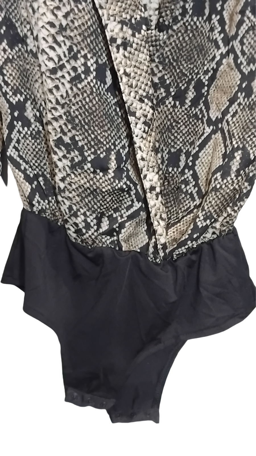 Body chemisier Femme, aspect peau de serpent "snake skin", col blazer, bas noir