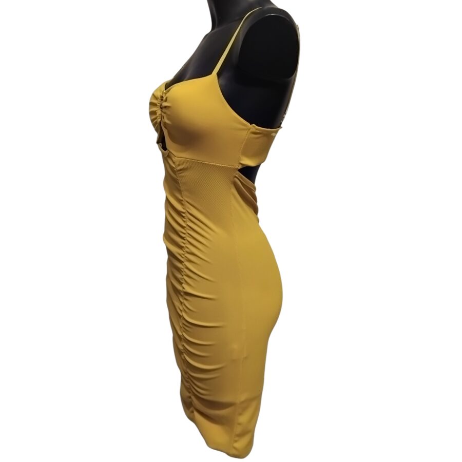 Robe de soirée, robe courte, robe sexy, bijou poitrine, poitrine rembourrée, jaune moutarde