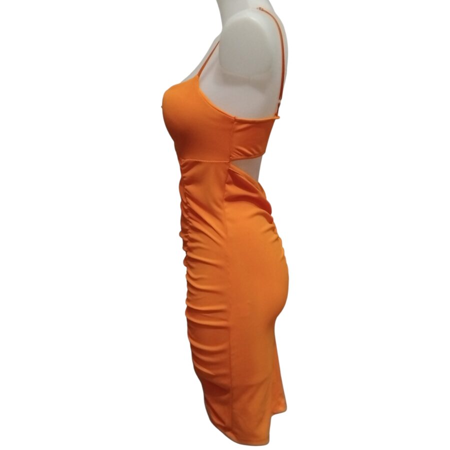 Robe de soirée, robe courte, robe sexy, bijou poitrine, poitrine rembourrée, orange