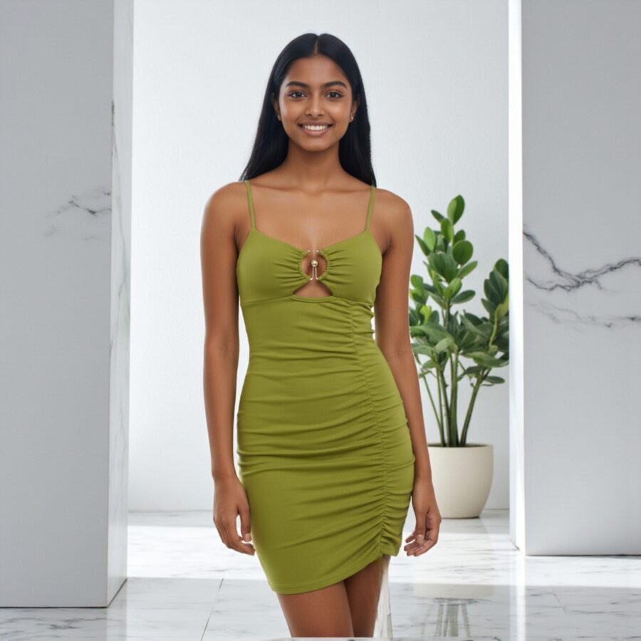 Robe de soirée, robe courte, robe sexy, bijou poitrine, poitrine rembourrée, vert