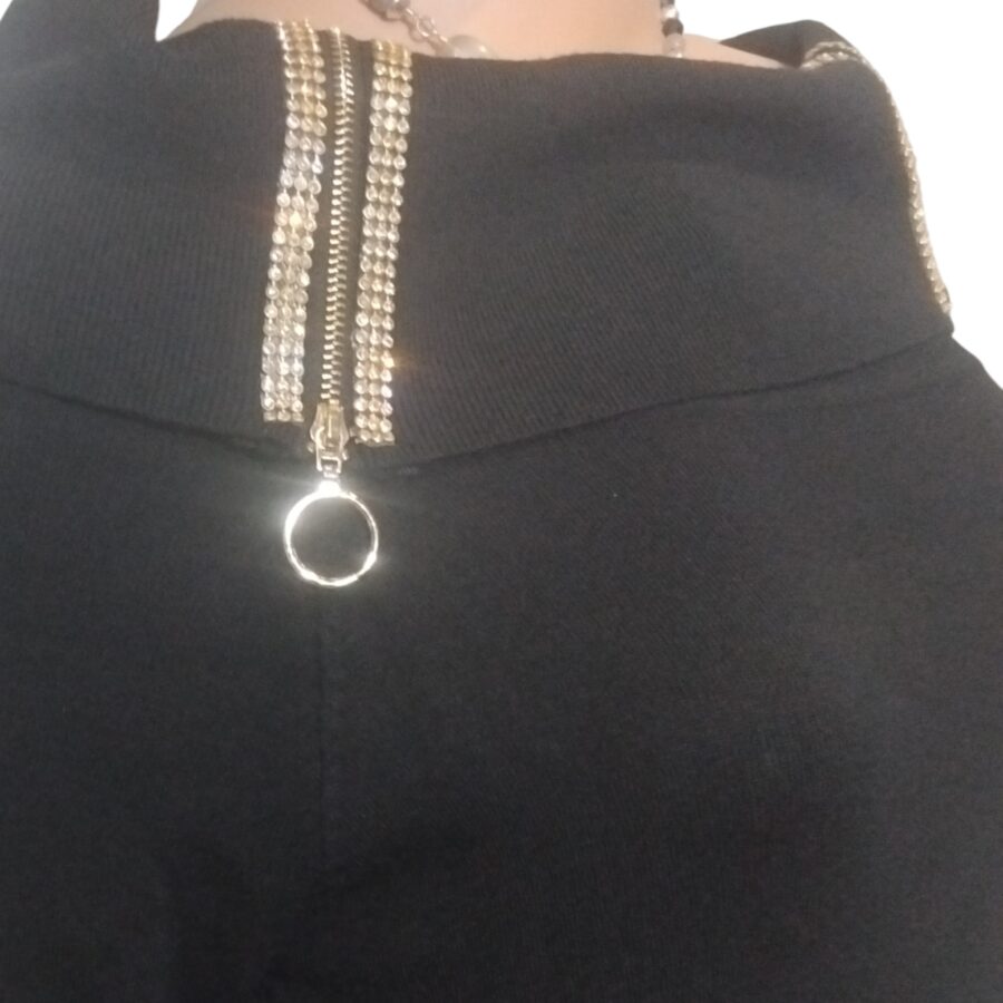 Robe de soirée, robe pull, coupe moulante, col et bas-côté zippés, noir