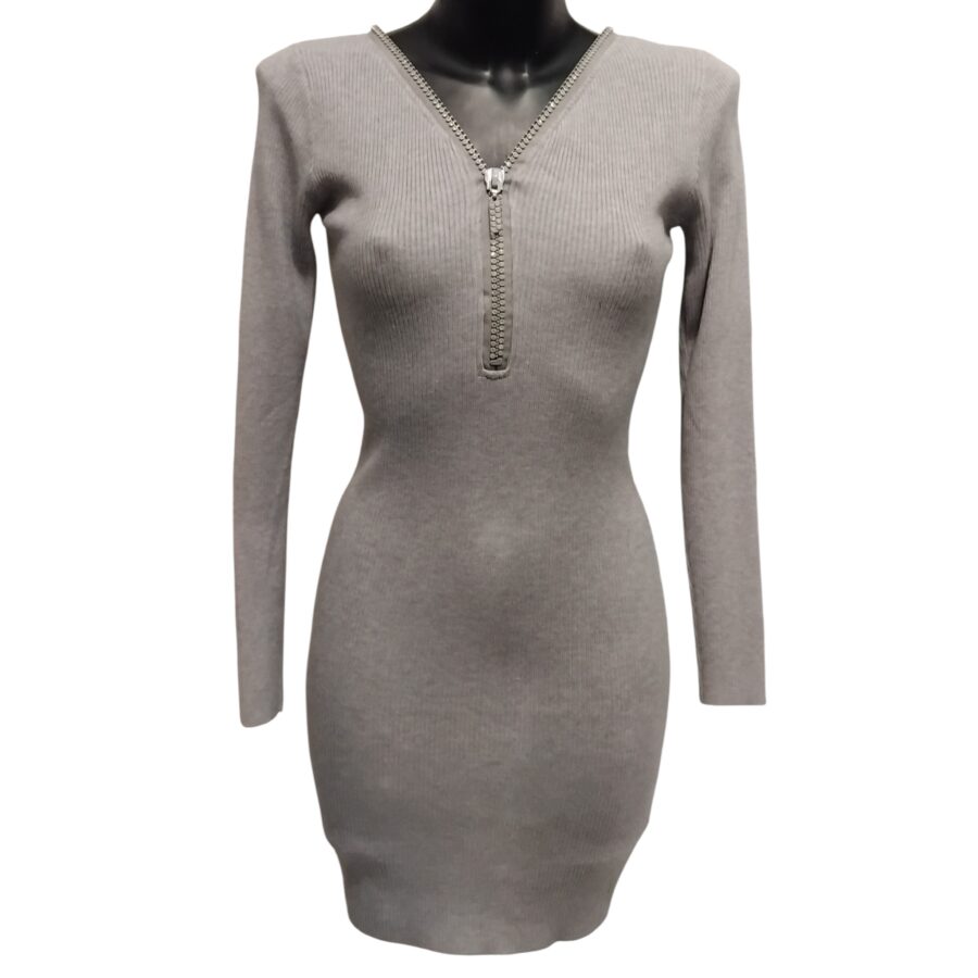Robe de soirée, robe-pull, coupe moulante, ouverture à zip et strass, gris